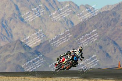 media/Dec-18-2022-SoCal Trackdays (Sun) [[8099a50955]]/Turn 10 (140pm)/